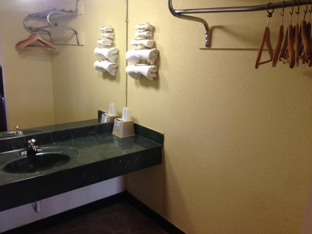 Budget Inn - Gastonia Room photo